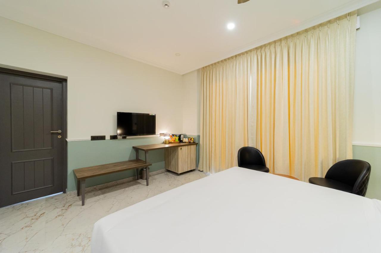 De Fleur Hotel 蓬蒂切里 外观 照片