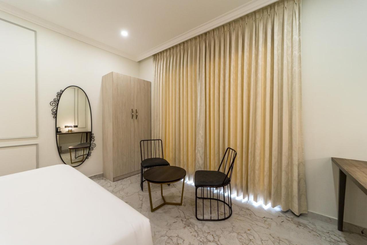 De Fleur Hotel 蓬蒂切里 外观 照片